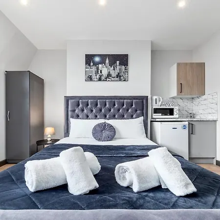 Sydenham Stays By Hayes Residency